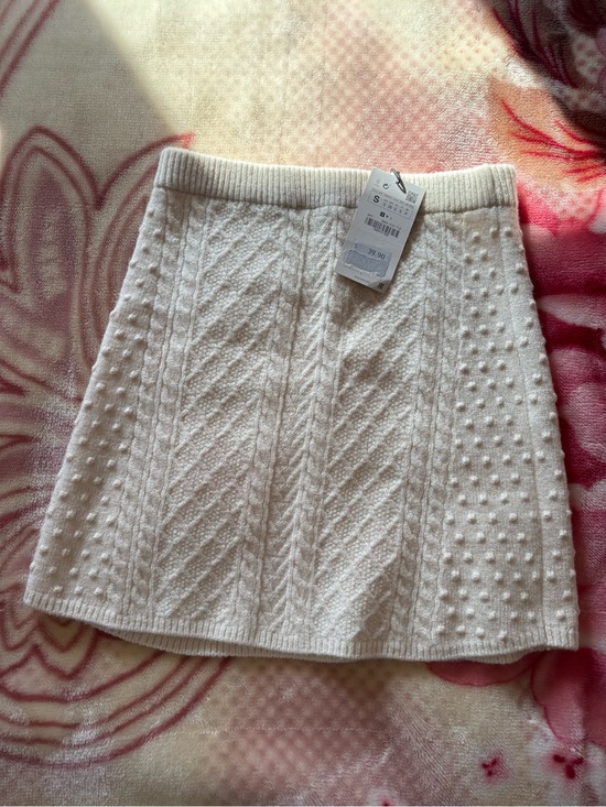 Zara Dresses & Skirts - Zara Cream Cable & Bobble Knit Mini Skirt